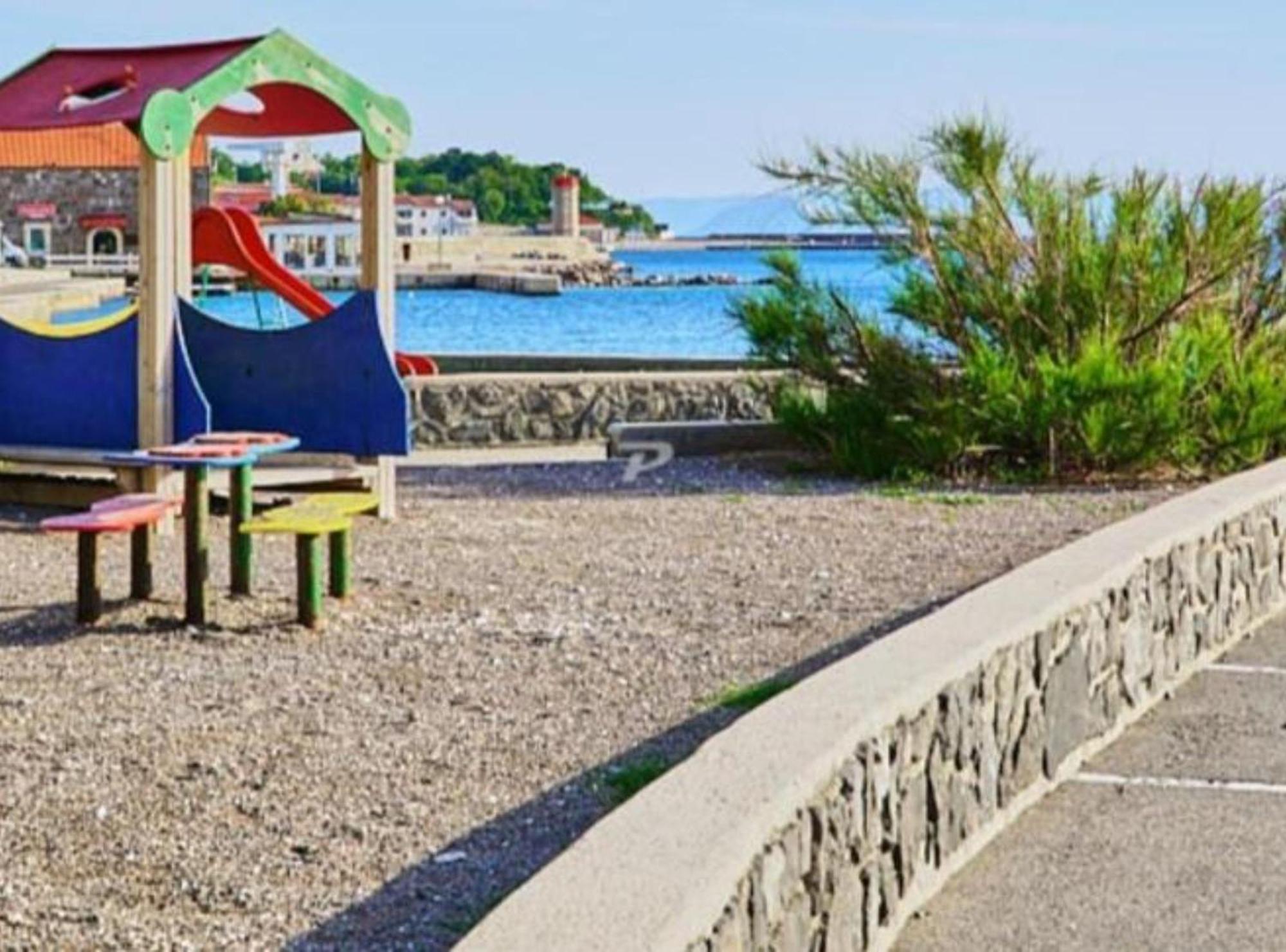 Apartman Pod Plocom Senj  Esterno foto